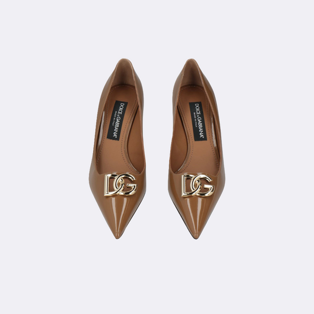 Dolce & Gabbana Plaque Pointed Toe Pumps