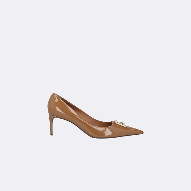 Dolce & Gabbana Plaque Pointed Toe Pumps